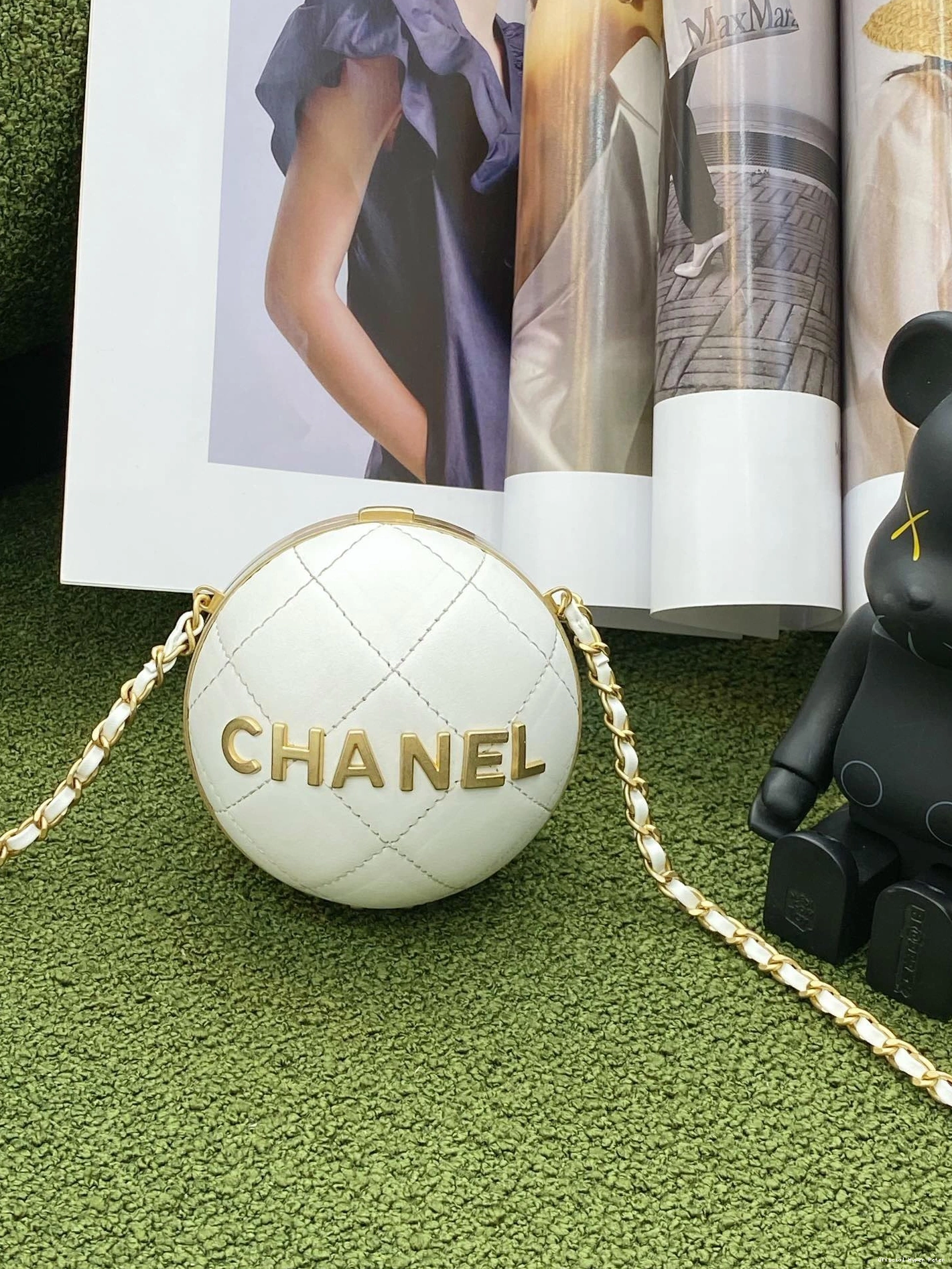 HyperPeter SPHERE MINAUDIERE CHANEL 0717
